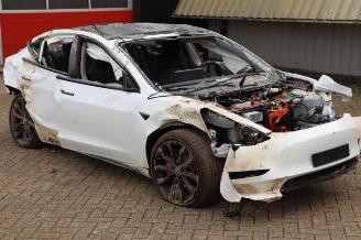 Salvage car Tesla Model 3 Model 3, Sedan, 2017 Long Range, Performance AWD 2022/2