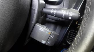 Renault Clio Clio IV Estate/Grandtour (7R), Combi 5-drs, 2012 / 2021 0.9 Energy TCE 90 12V picture 18