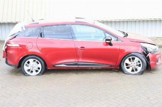 Vaurioauto  passenger cars Renault Clio Clio IV Estate/Grandtour (7R), Combi 5-drs, 2012 / 2021 0.9 Energy TCE 90 12V 2017/5