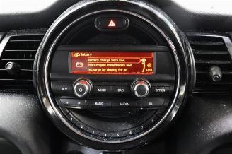 Mini Cooper Mini (F55), Hatchback 5-drs, 2013 1.5 12V Cooper picture 11