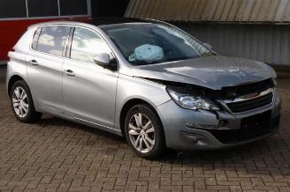 rozbiórka samochody osobowe Peugeot 308 308 (L3/L8/LB/LH/LP), Hatchback 5-drs, 2013 / 2021 1.6 BlueHDi 120 2015/4