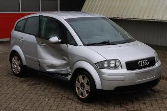 Coche siniestrado Audi A2 A2 (8Z0), Hatchback, 2000 / 2005 1.4 16V 2001/6