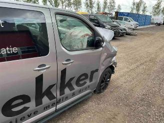 Peugeot Expert Expert (V1/VA/VB/VE/VF/VT/VY), Van, 2016 2.0 Blue HDi 180 16V picture 33