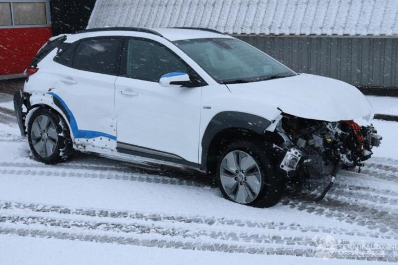 Hyundai Kona Kona (OS), SUV, 2017 / 2023 64 kWh