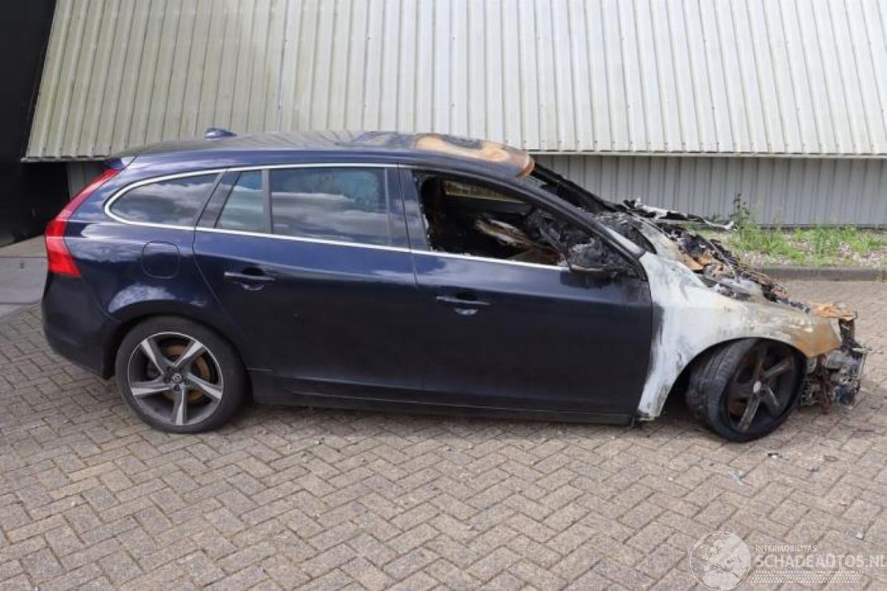 Volvo V-60 V60 I (FW/GW), Combi, 2010 / 2018 2.4 D6 20V AWD Twin Engine Plug-in Hybrid