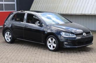 Vrakbiler auto Volkswagen Golf Golf VII (AUA), Hatchback, 2012 / 2021 1.6 TDI 16V 2013/9