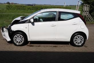 Toyota Aygo Aygo (B40), Hatchback, 2014 1.0 12V VVT-i picture 5