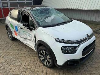 Salvage car Citroën C3 C3 (SX/SW), Hatchback, 2016 1.2 12V e-THP PureTech 110 2023/10