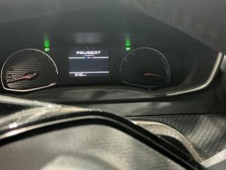 Peugeot 2008 2008 (UD/UK/UR/US/UX), MPV, 2019 1.2 VTi 12V PureTech 100 picture 18
