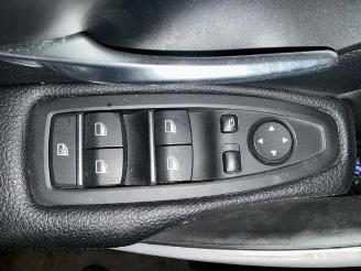 BMW 3-serie 3 serie Touring (F31), Combi, 2012 / 2019 320d xDrive 2.0 16V picture 16