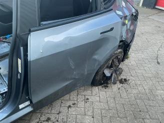 Tesla Model Y Model Y, SUV, 2025 RWD 58 kWh, Long Range RWD 75 kWh picture 27