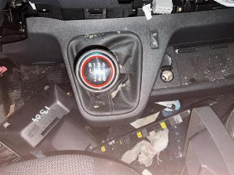 Renault Master Master III (EV/HV/UV/VA/VB/VD/VF/VG/VJ), Chassis-Cabine, 2010 2.3 dCi 165 16V RWD picture 19
