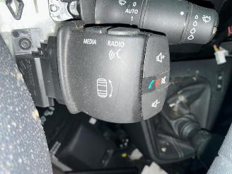 Renault Master Master III (EV/HV/UV/VA/VB/VD/VF/VG/VJ), Chassis-Cabine, 2010 2.3 dCi 165 16V RWD picture 20
