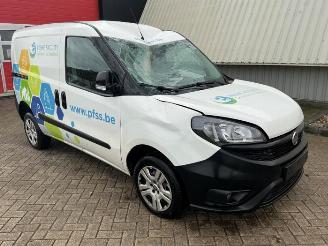 Coche siniestrado Fiat Doblo  2021/8
