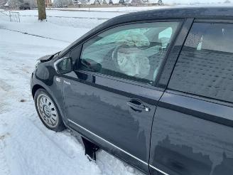 Volkswagen Up! Up! (121), Hatchback, 2011 1.0 12V 75 picture 21