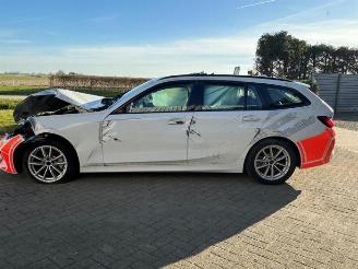 BMW 3-serie 3 serie Touring (G21), Combi, 2019 330i 2.0 TwinPower Turbo 16V picture 4