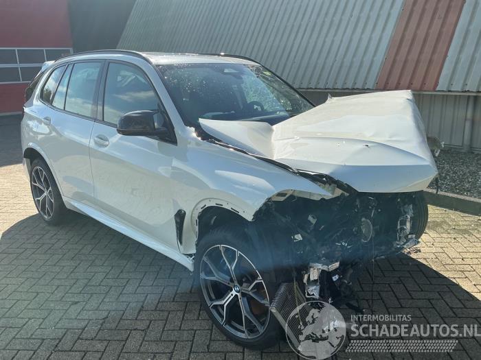 BMW X5 X5 (G05), SUV, 2018 M60i xDrive 4.4i V8 32V Mild Hybrid