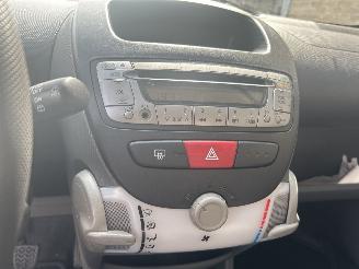 Toyota Aygo 1.0 12V + picture 9