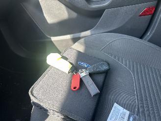 Ford Focus 1.0 TITANIUM EDITION picture 10