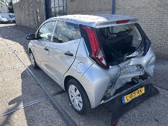 Toyota Aygo 1.0 VVT-I X-FUN picture 3