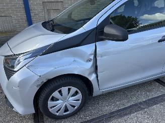 Toyota Aygo 1.0 VVT-I X-FUN picture 7