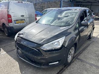 Ford C-Max 1.0 TITANIUM picture 3