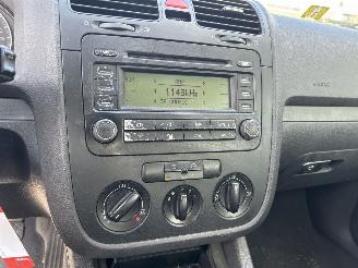 Volkswagen Golf 1.6 FSI picture 8