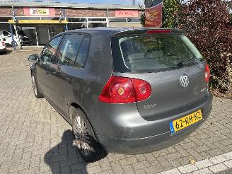 Volkswagen Golf 1.6 FSI picture 3