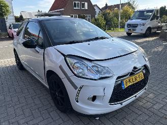 Citroën DS3 1.2 VTI BUSINESS picture 2