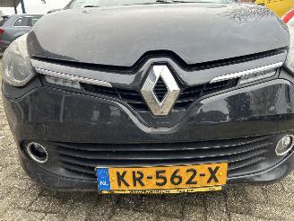 Renault Clio ESTATE 0.9 TCE DYNAMIQUE picture 13