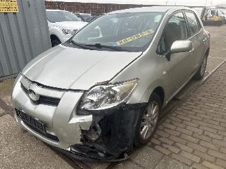 Toyota Auris 1.4 D-4D TERRA picture 2
