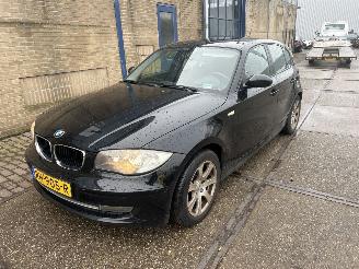 damaged passenger cars BMW 1-serie 116 I EXECUTIVE 2009/9