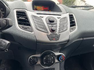 Ford Fiesta 1.25 LIMITED picture 8