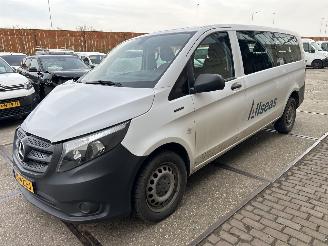 uszkodzony samochody osobowe Mercedes Vito e-VITO TOURER PRO L3 2019/7