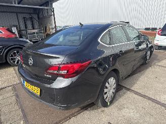 Opel Astra 1,4 TURBO  Edition picture 3