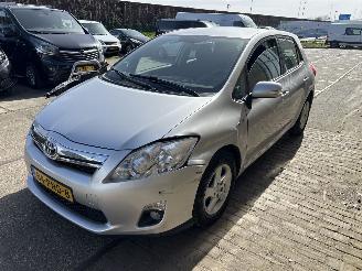Coche accidentado Toyota Auris 1.8 FULL HYBRID ASPIRATION 2011/4