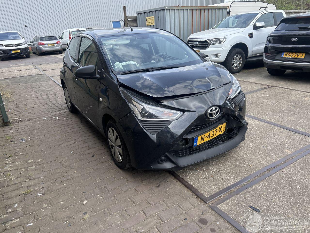 Toyota Aygo 1.0 VVT-I XFUN