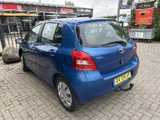 Toyota Yaris 1.3 VVTI SOL picture 3