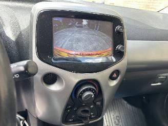 Toyota Aygo 1.0 VVT-I X-PLAY picture 11
