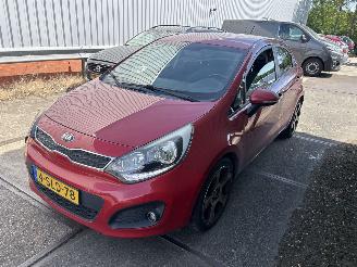 Damaged car Kia Rio 1.2 CVVT SUPER PACK 2013/10