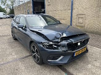 Volvo V-60 2.0 T6 PLUG IN HYBRID AWD PLUS BRIGHT picture 4