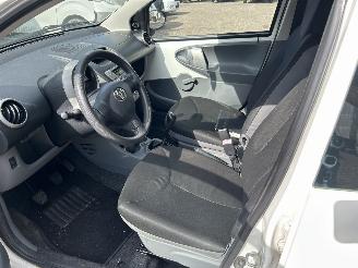Toyota Aygo 1.0 12V  ACCESS picture 6