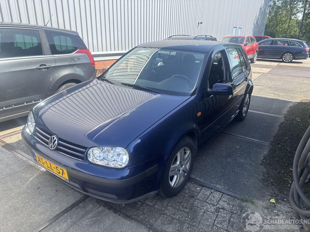 Volkswagen Golf 1.6