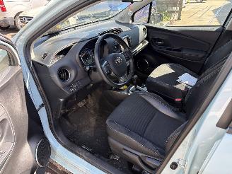 Toyota Yaris 1.5  Hybrid Dynamic picture 8