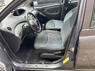 Toyota Yaris 1.3 VVT-I  TERRA picture 8