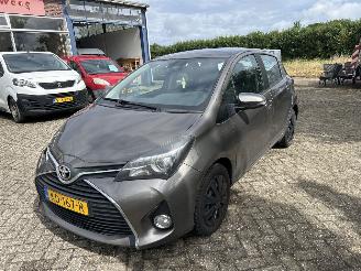 Damaged car Toyota Yaris 1.3 VVT-I TREND 2016/8