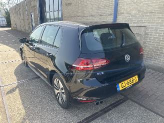 Coche accidentado Volkswagen Golf 1.4 TSI GTE 2015/6