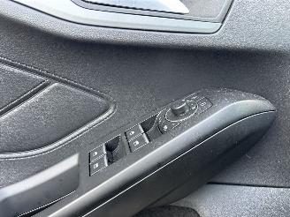 Ford Focus 1.0 ECOBOOST HYBRID ST LINE picture 9