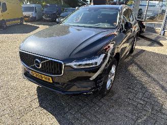 uszkodzony samochody osobowe Volvo Xc-60 2.00T5  Momentum 2018/9