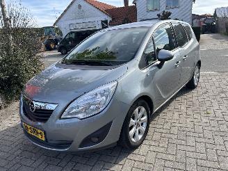 Vaurioauto  passenger cars Opel Meriva 1.4 COSMO 2011/11